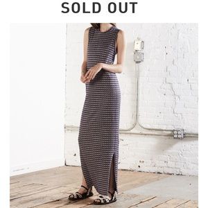 {Nikki Chasin} Naka Knit Dress Size Small